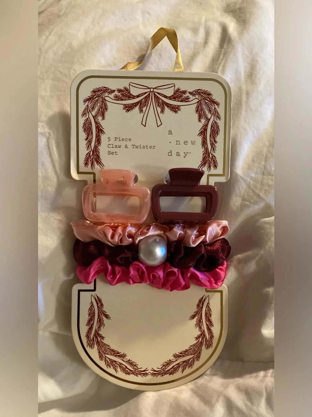 A New Day 5 Piece Claw Clip & Scrunchie Hair Accessory Gift Set New